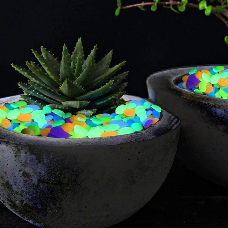 Glow in the Dark Garden Pebbles - Hot Necessities